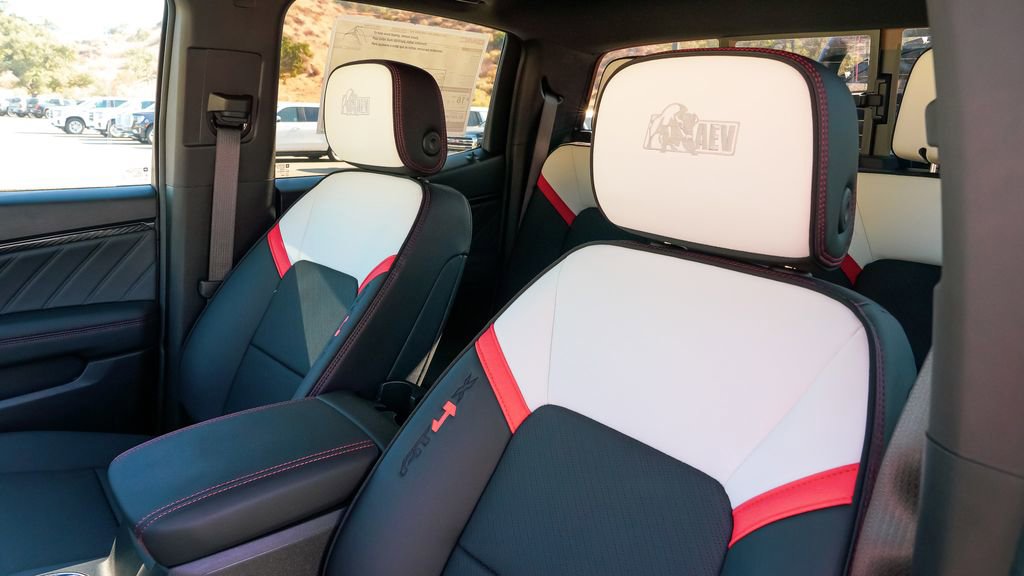 Used 2024 GMC Canyon AT4X w/ AT4X AEV Edition image 24