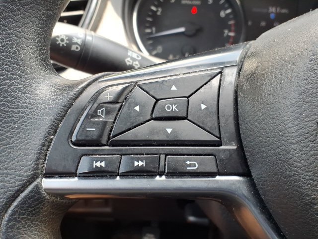 Used 2018 Nissan Rogue S FWD image 27