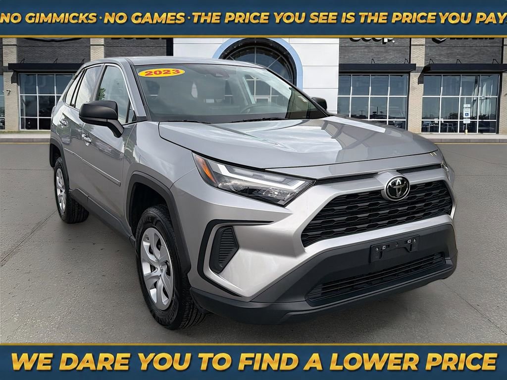 Used 2023 Toyota RAV4 LE AWD/4WD image 1