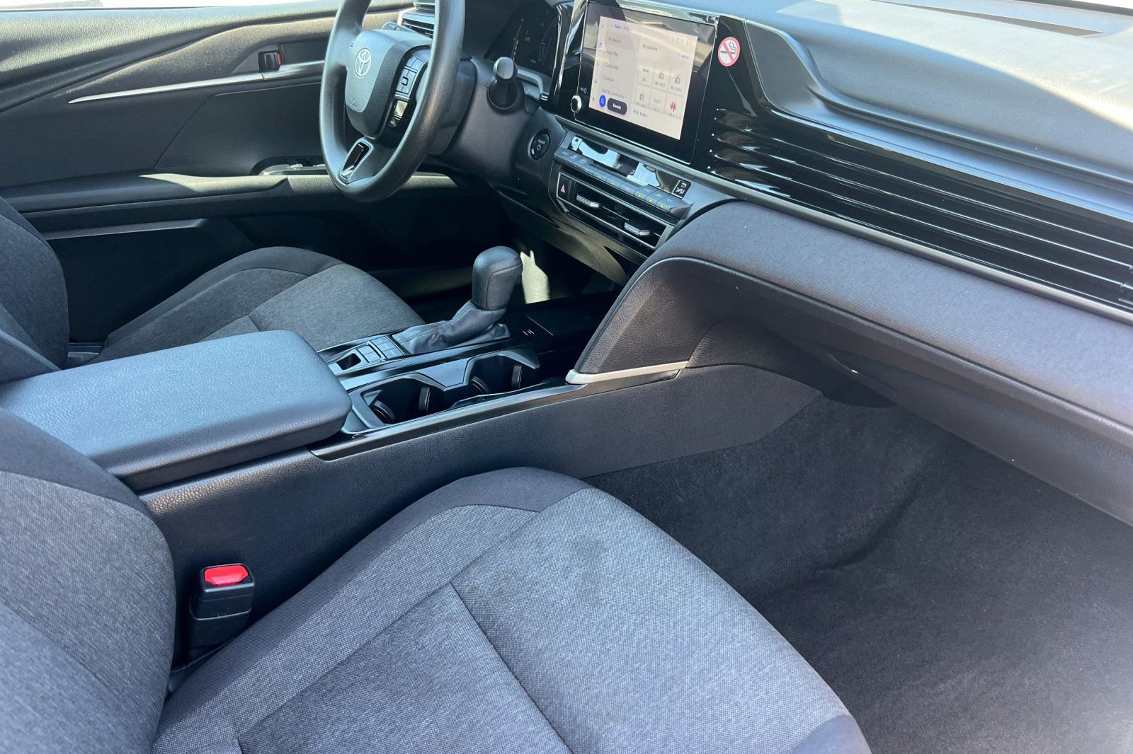 Used 2025 Toyota Camry LE FWD image 16