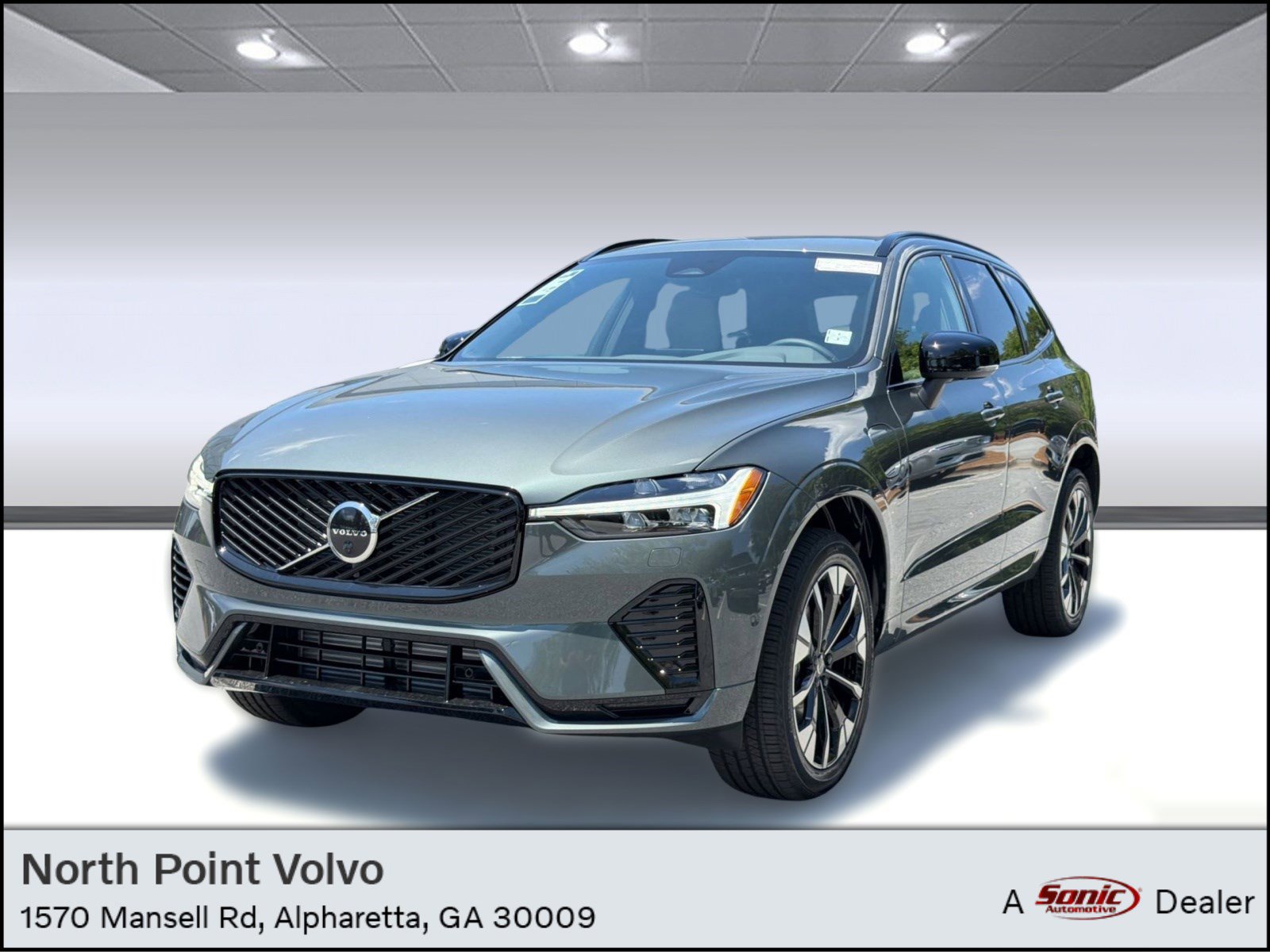 New 2026 Volvo XC60 T8 Plus w/ Climate Package