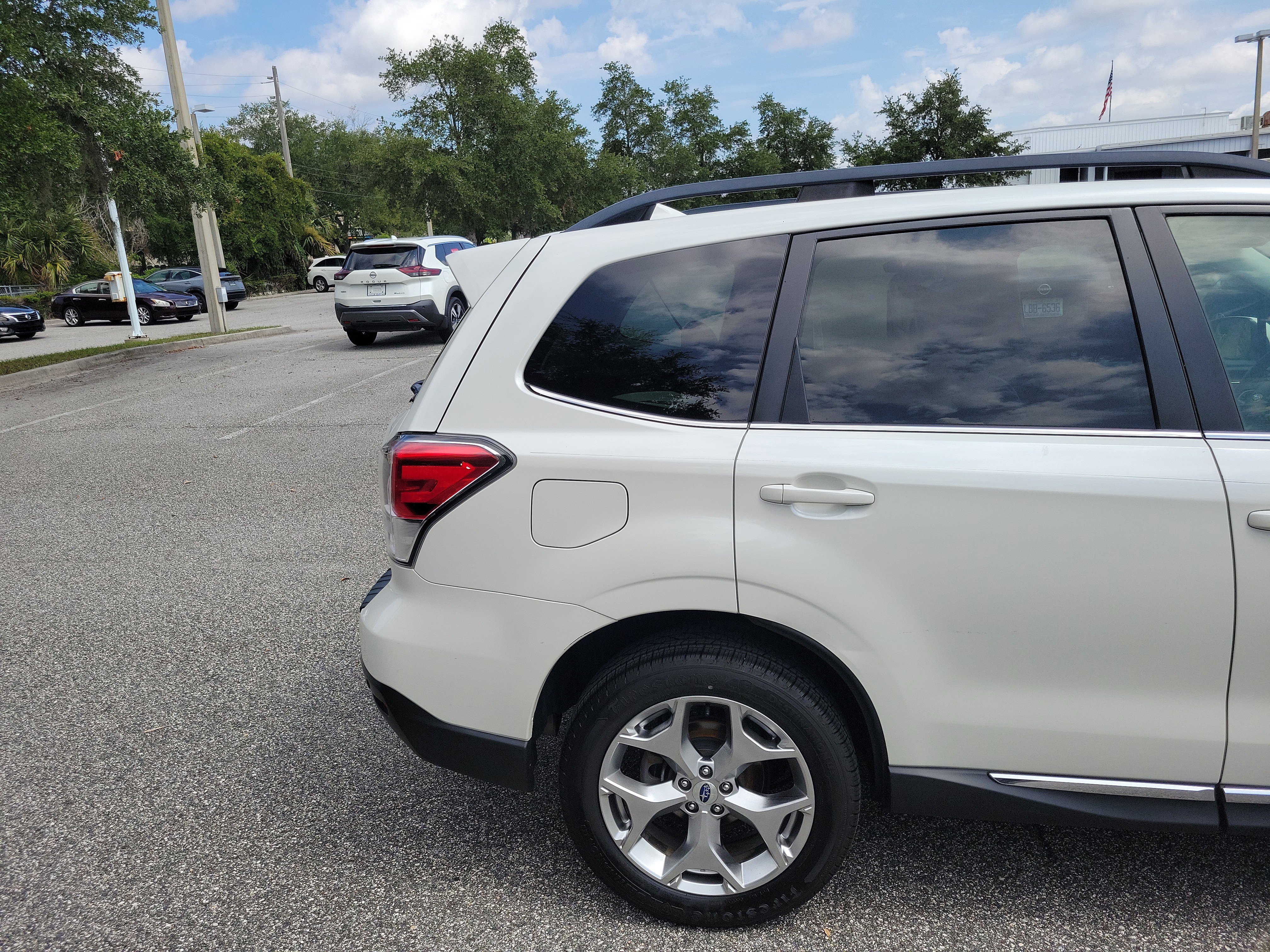 Used 2018 Subaru Forester 2.5i Touring w/ Popular Package #2 image 6