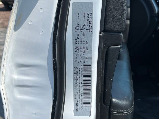 Used 2019 Jeep Grand Cherokee Laredo AWD/4WD image 31