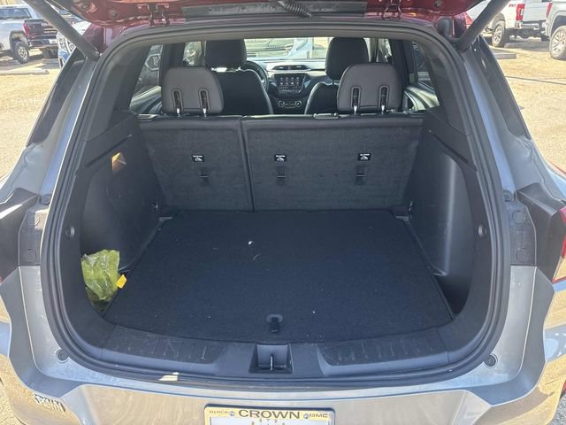 Used 2023 Chevrolet TrailBlazer RS w/ Sun and Liftgate Package image 10