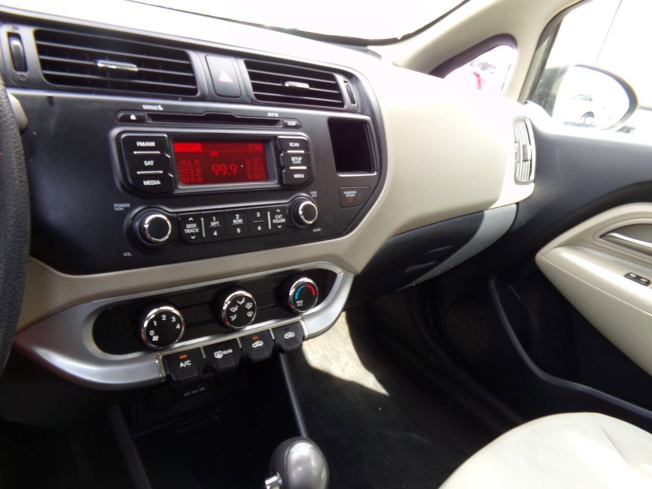 Used 2012 Kia Rio LX w/ PWR Pkg image 48