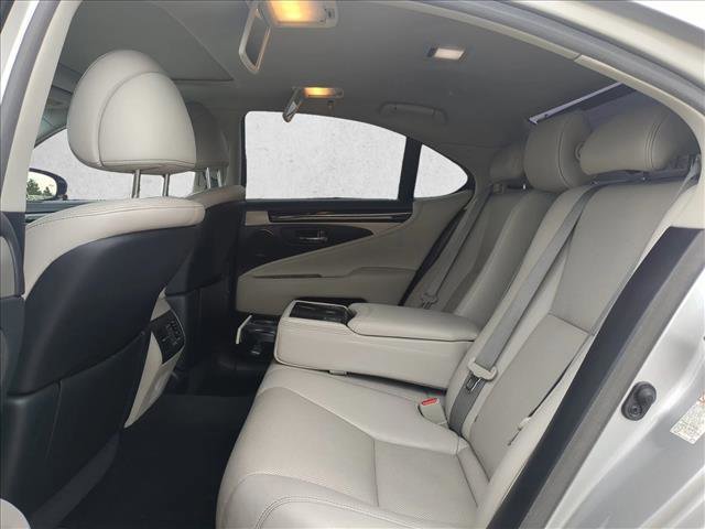 Used 2017 Lexus LS 460 AWD image 21
