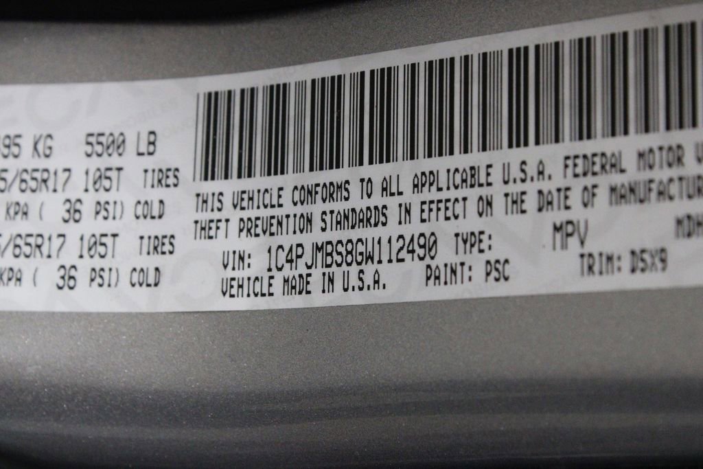 Used 2016 Jeep Cherokee Trailhawk image 18