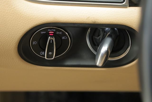 Used 2018 Porsche Macan image 30