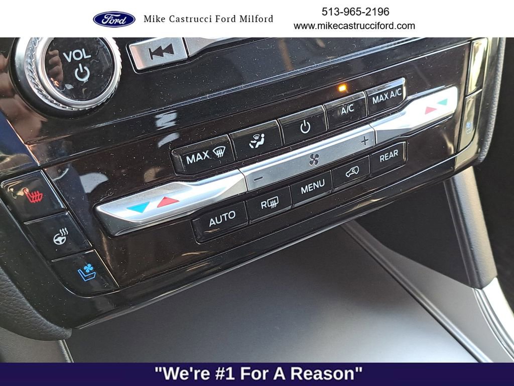 Used 2024 Ford Explorer Limited w/ Limited Technology Package image 19