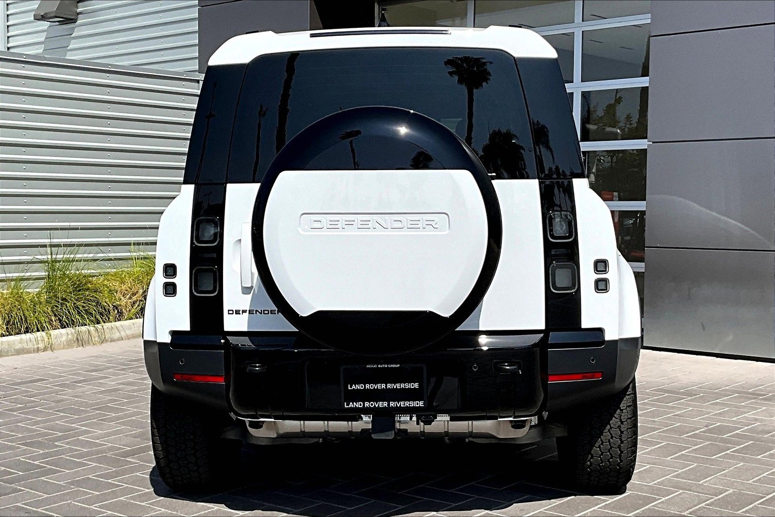 New 2026 Land Rover Defender 110 S image 4