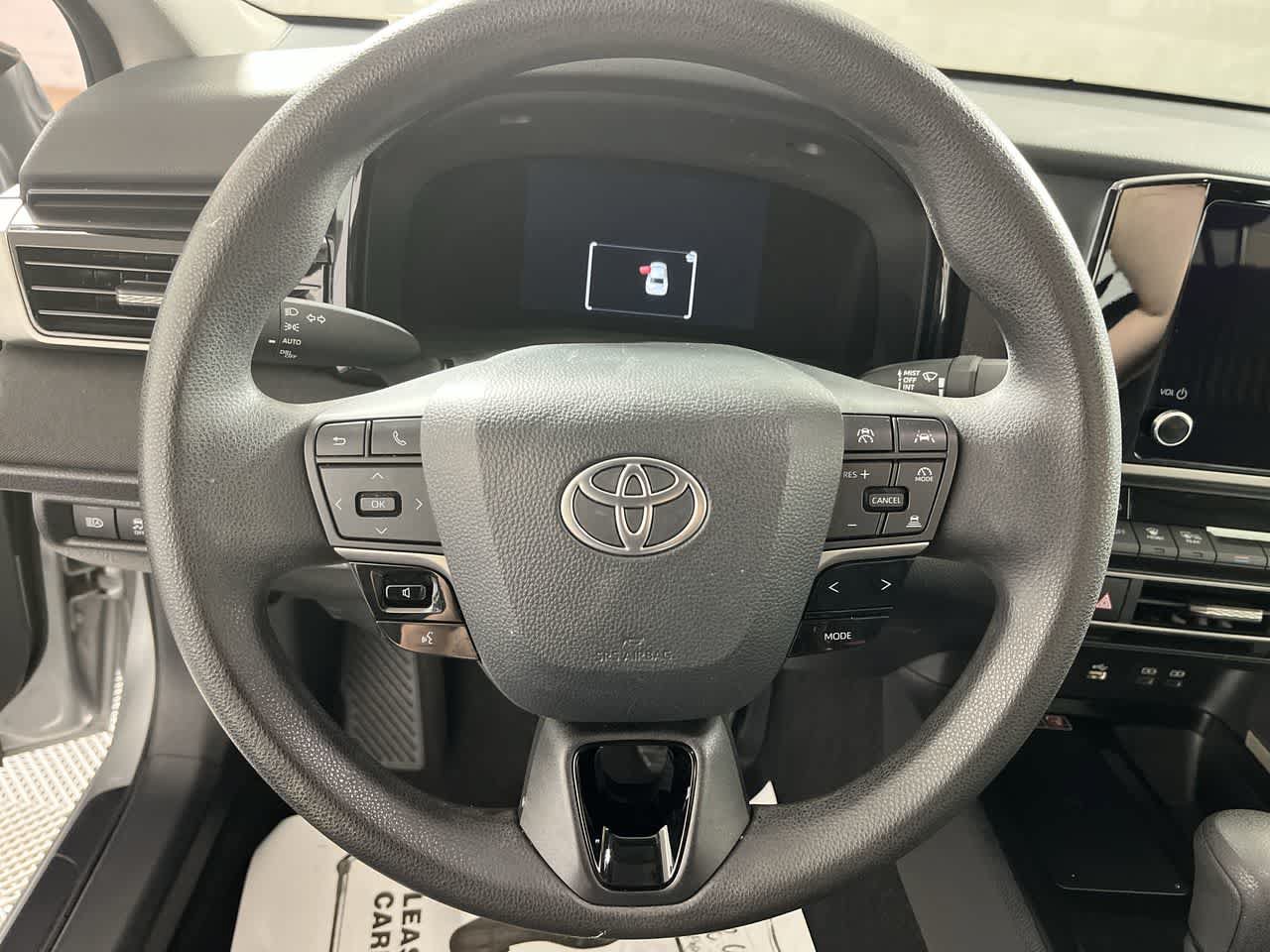 Used 2025 Toyota Camry LE FWD image 16