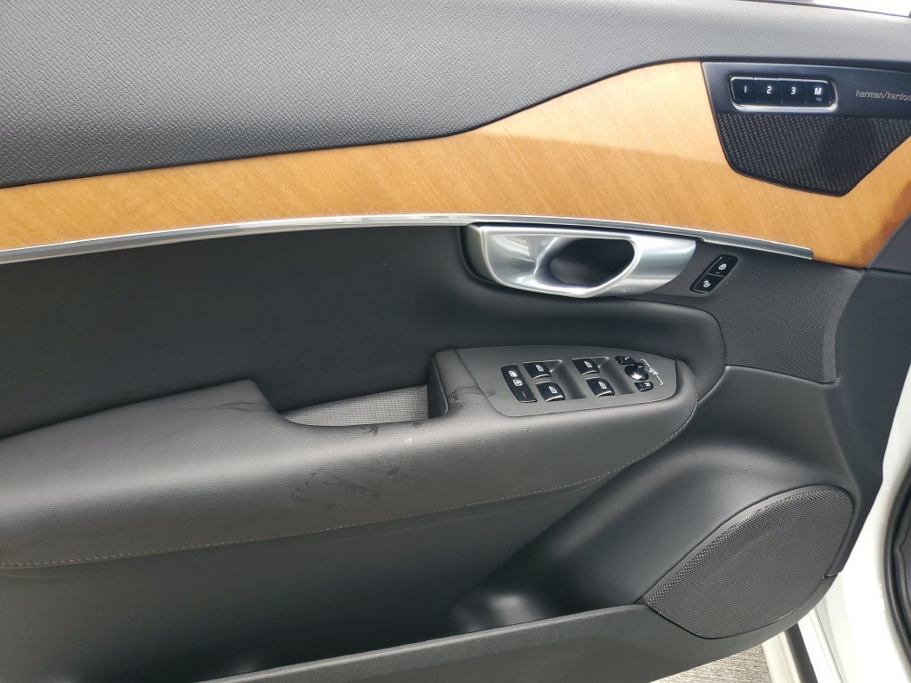 Certified 2024 Volvo XC90 T8 Plus w/ Protection Package Premier AWD/4WD image 19