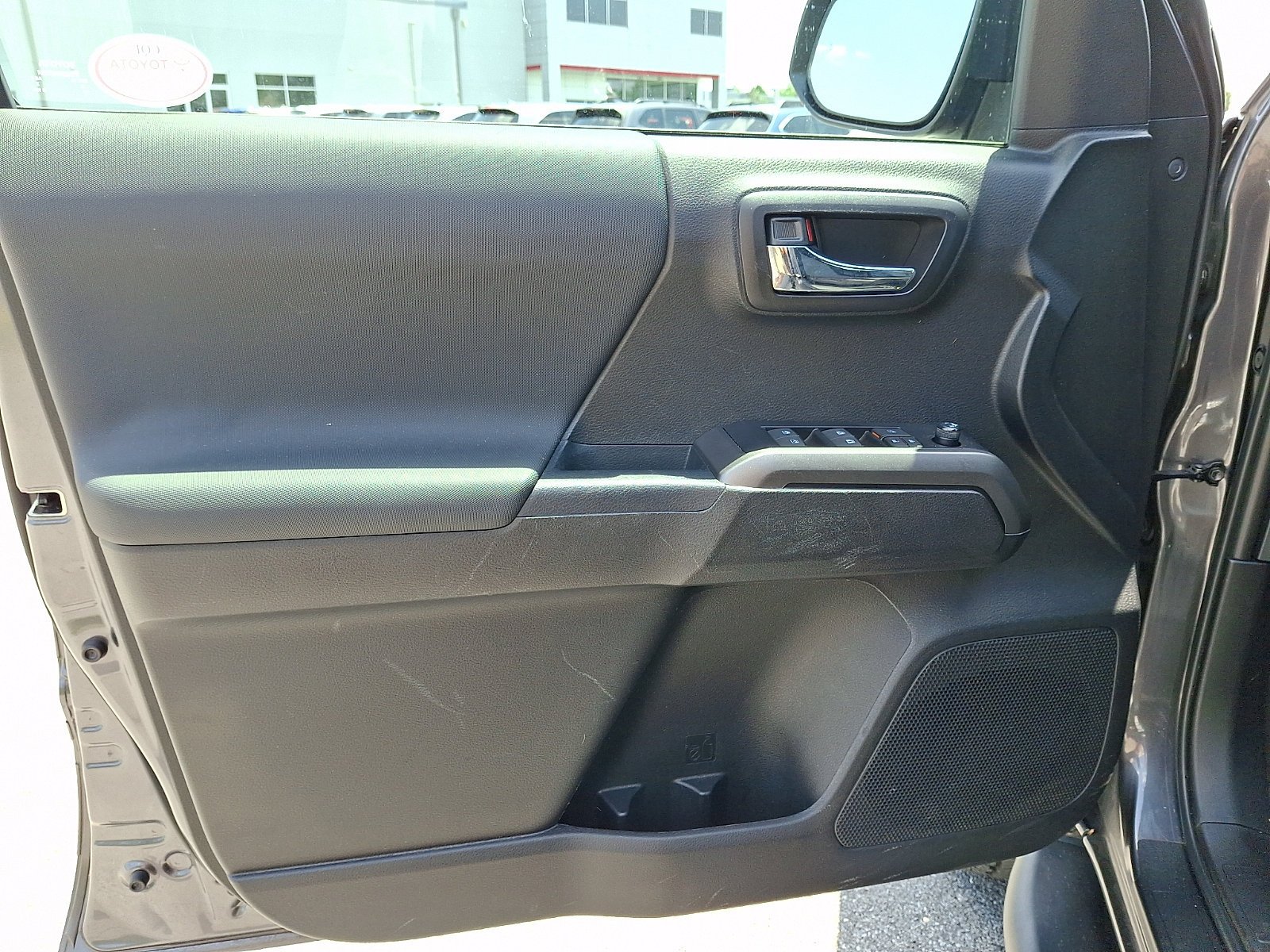 Certified 2023 Toyota Tacoma TRD Off-Road w/ Technology Package AWD/4WD image 13
