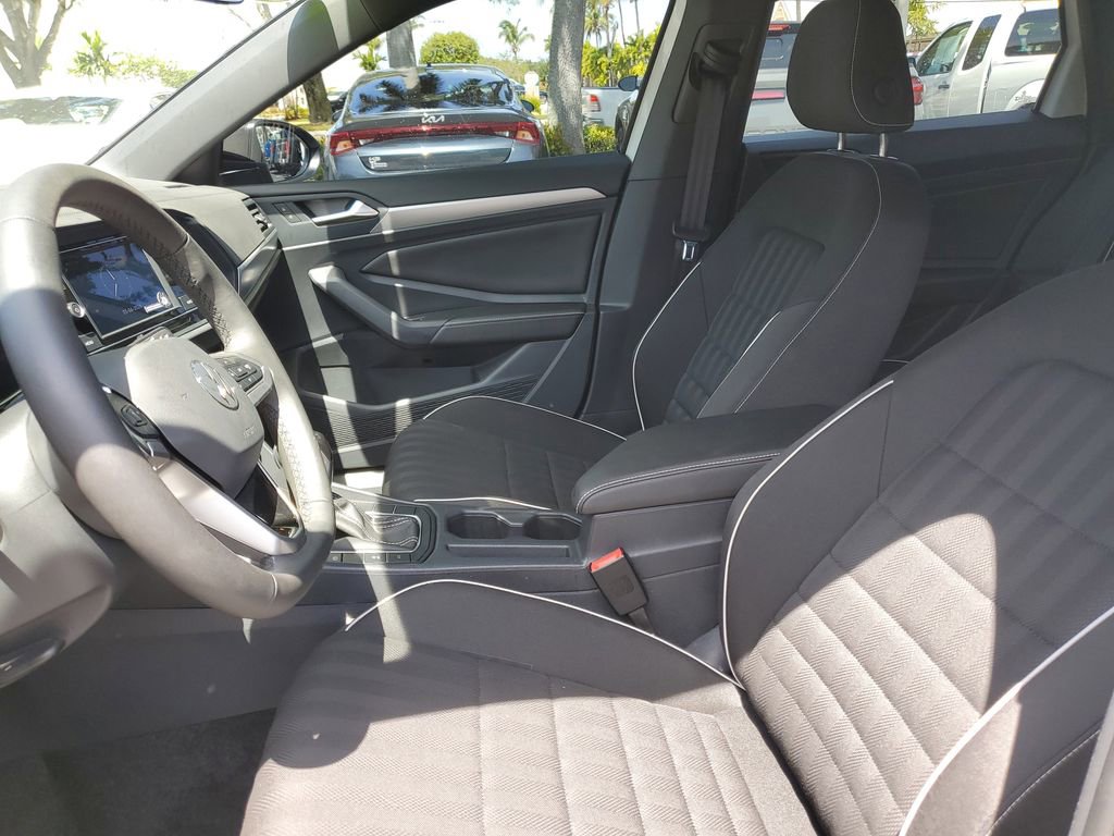 Used 2024 Volkswagen Jetta Sport FWD image 18