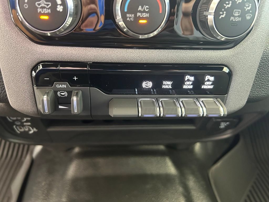 Used 2025 RAM 3500 Tradesman w/ Bed Convenience Group AWD/4WD image 47