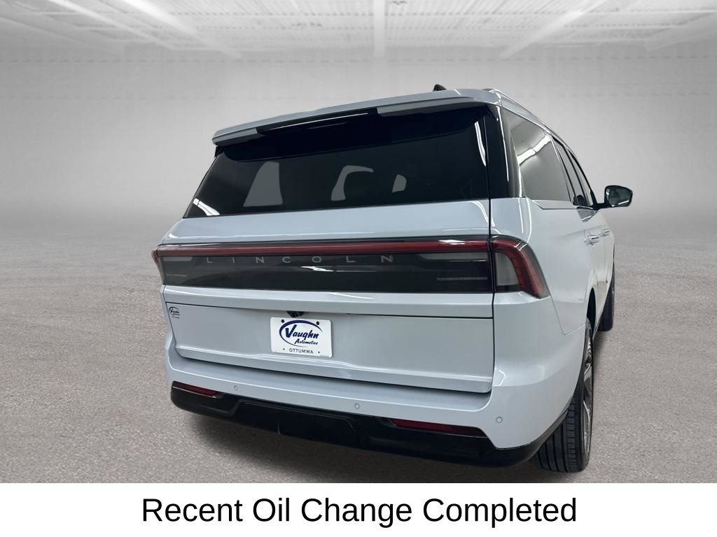 Used 2026 Lincoln Navigator Black Label image 12