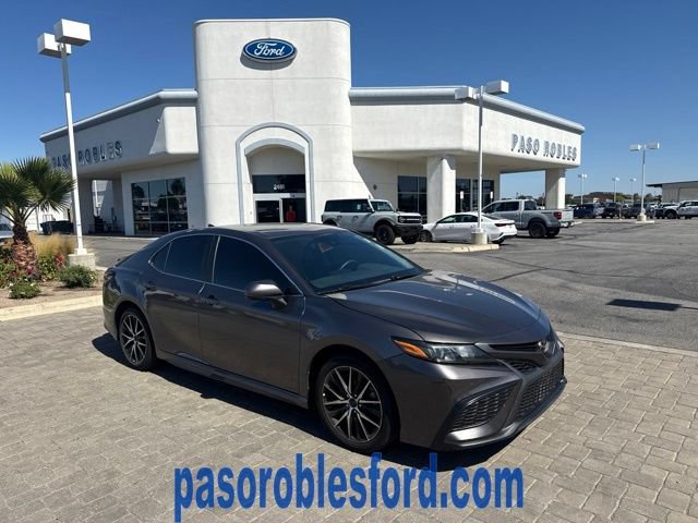 Used 2024 Toyota Camry SE w/ Blackout Package (TMS) FWD image 1