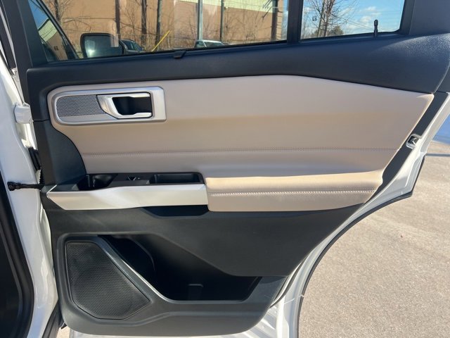 Used 2024 Ford Explorer Limited image 12