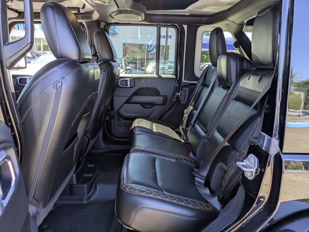 Used 2021 Jeep Wrangler Unlimited Sahara image 30
