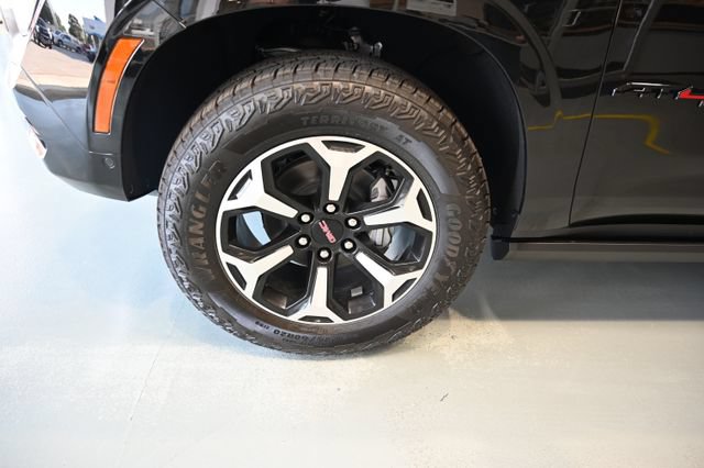New 2026 GMC Yukon AT4 w/ AT4 Premium Plus Package AWD/4WD image 36