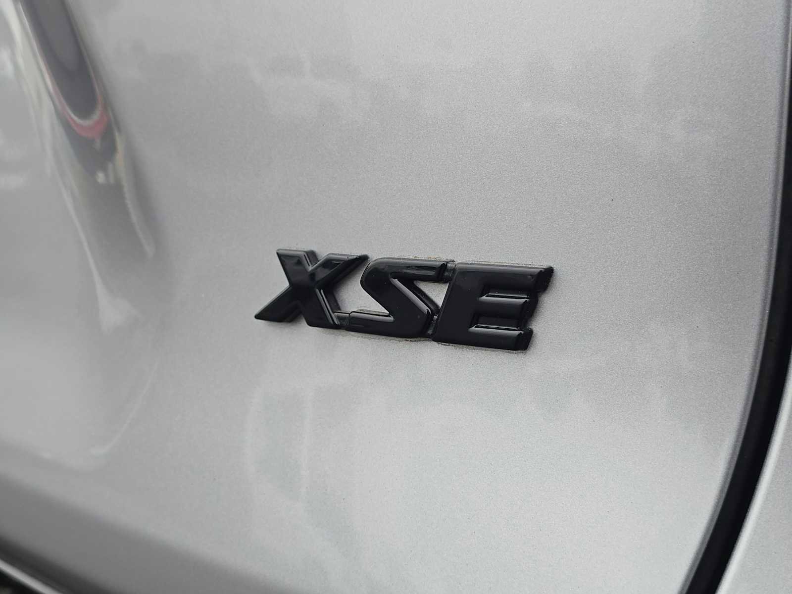 Used 2023 Toyota RAV4 XSE w/ Premium Package AWD/4WD image 13