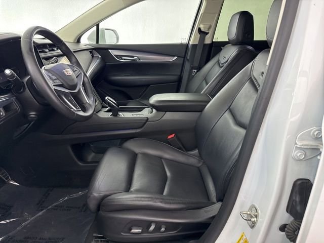 Used 2017 Cadillac XT5 Premium Luxury w/ LPO, Wheel Lock Package AWD/4WD image 22