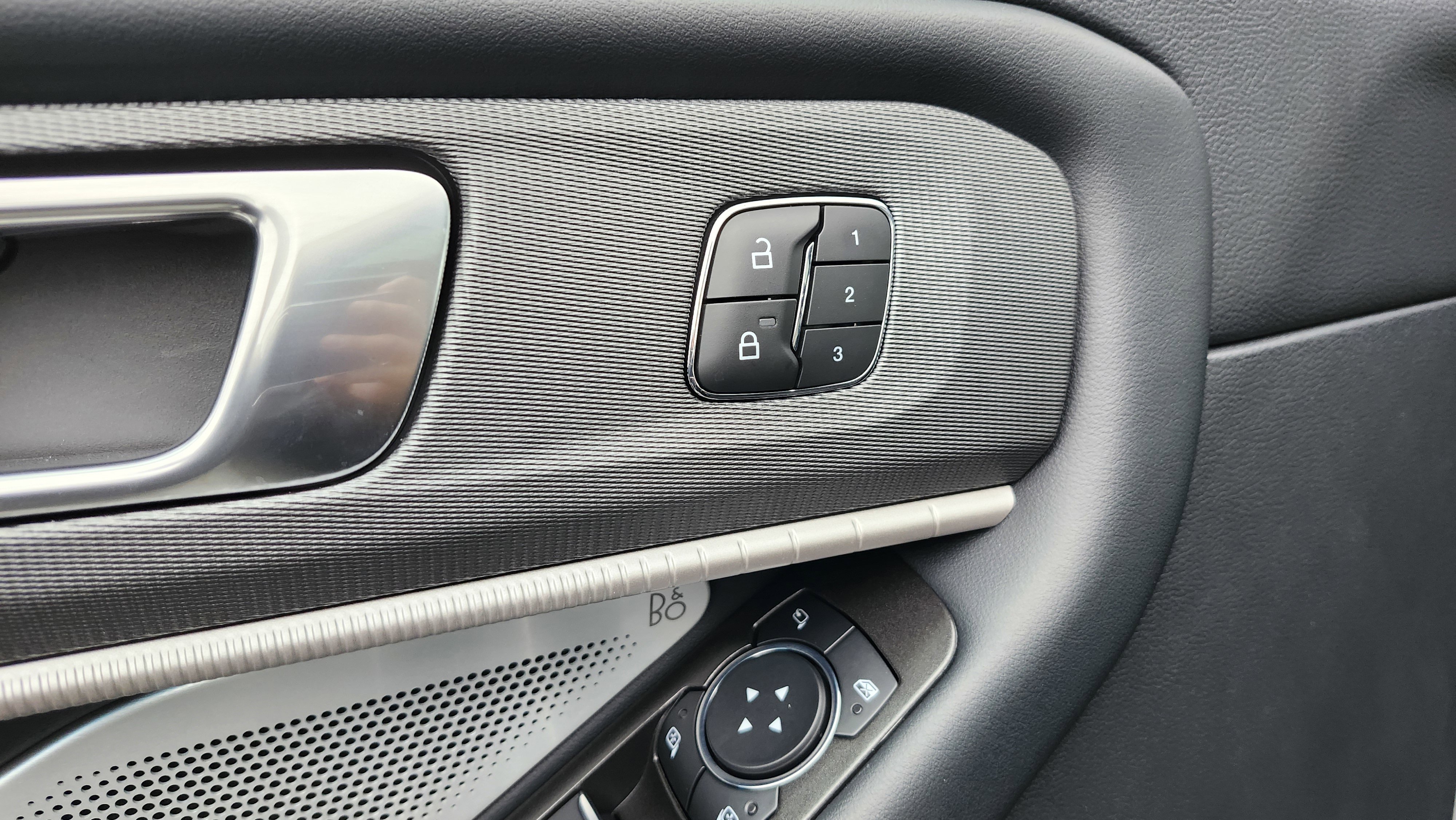 Used 2025 Ford Explorer ST w/ Sun And Sound Package image 30