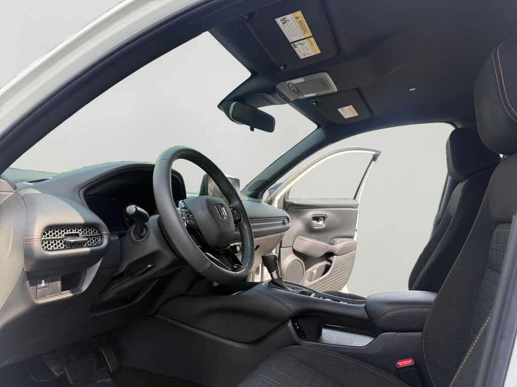 Certified 2024 Honda HR-V Sport image 9