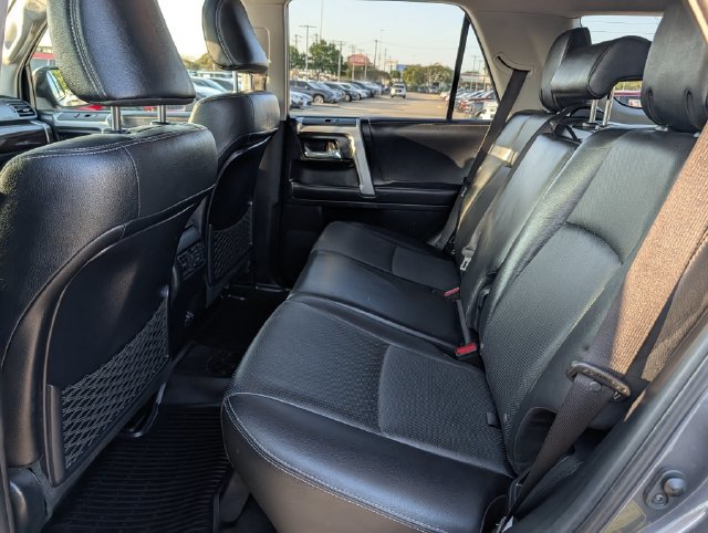 Used 2022 Toyota 4Runner Limited AWD/4WD image 29