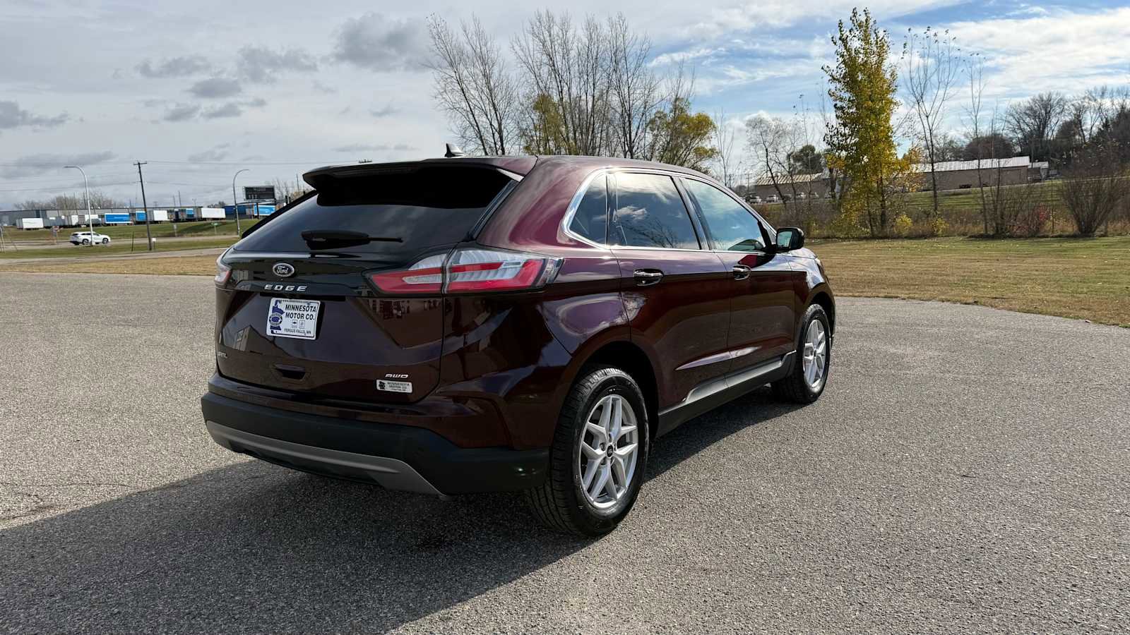 Used 2023 Ford Edge SEL image 4