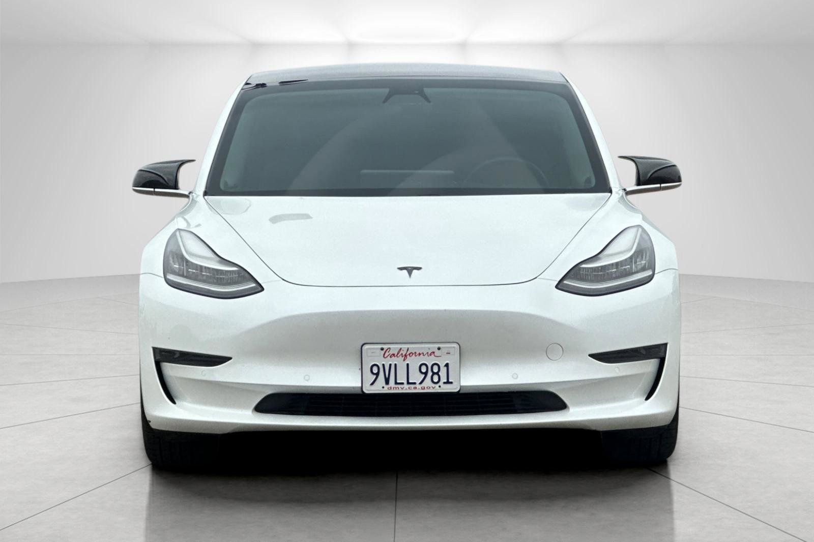 Used 2020 Tesla Model 3 Standard Range RWD image 8
