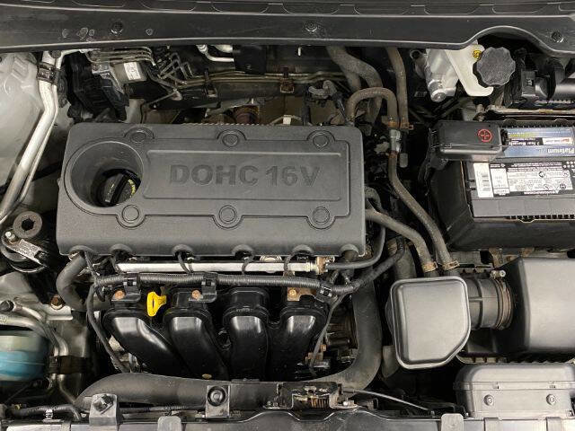 Used 2011 Kia Sportage LX w/ Convenience Pkg FWD image 9