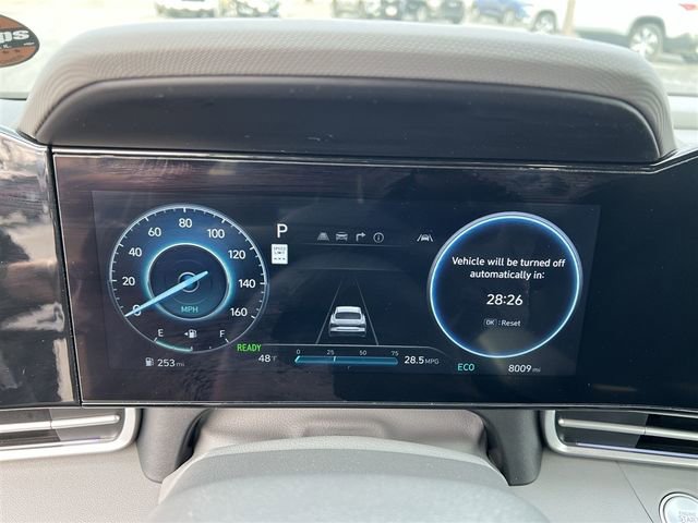 Used 2025 Hyundai Elantra SEL image 14