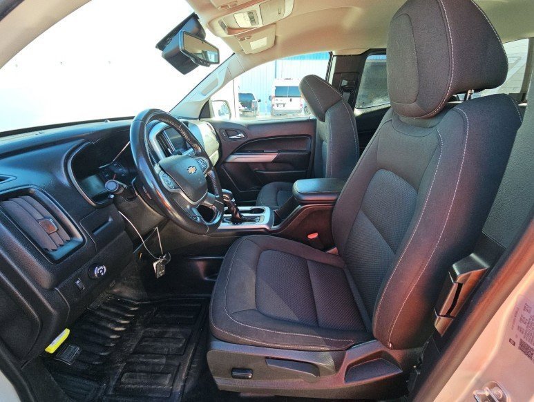Used 2022 Chevrolet Colorado LT w/ Fleet Safety Package image 5