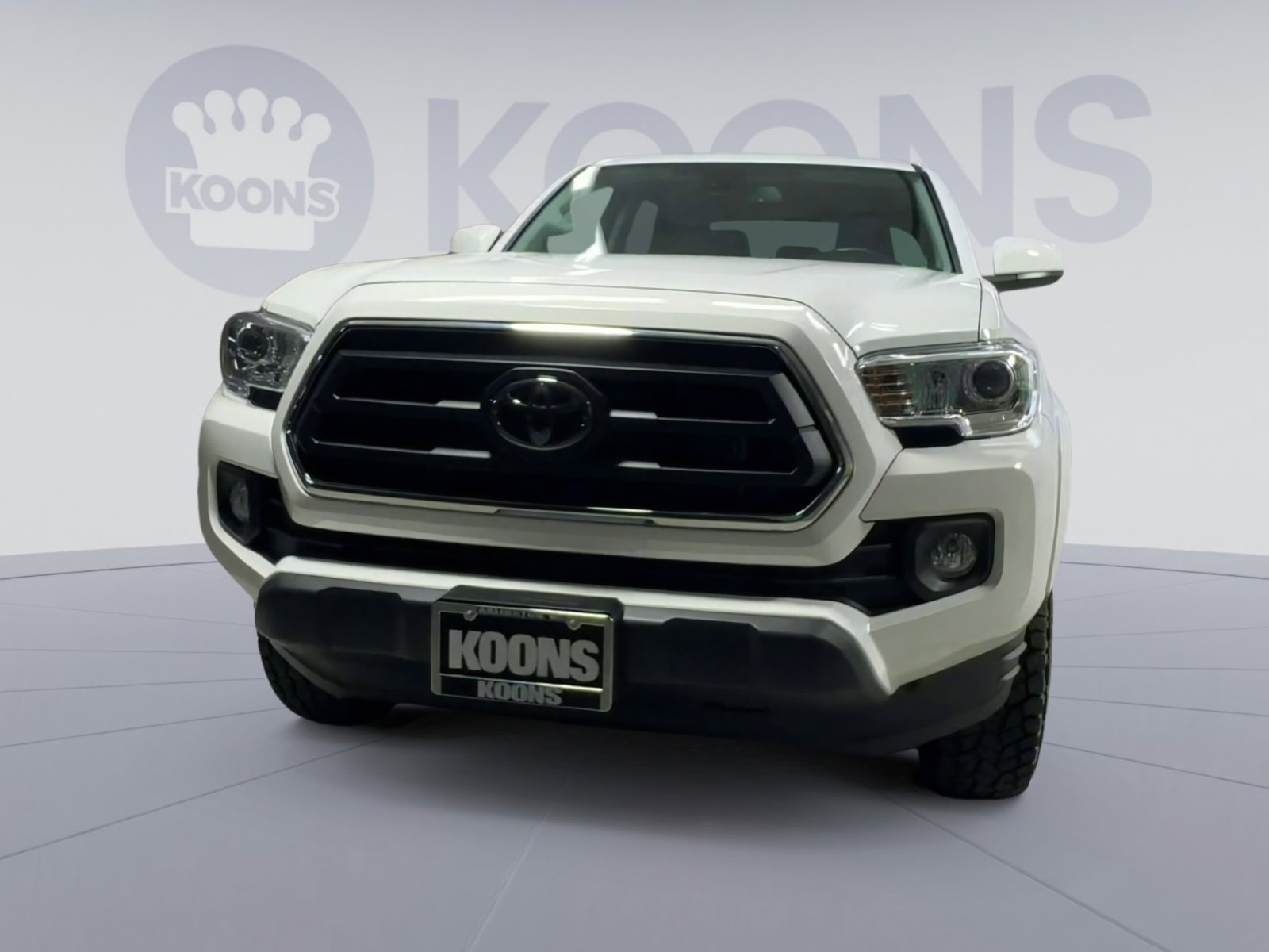 Used 2023 Toyota Tacoma SR5 AWD/4WD image 4