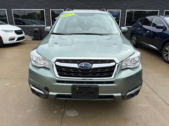 Used 2017 Subaru Forester 2.5i Limited AWD/4WD image 2