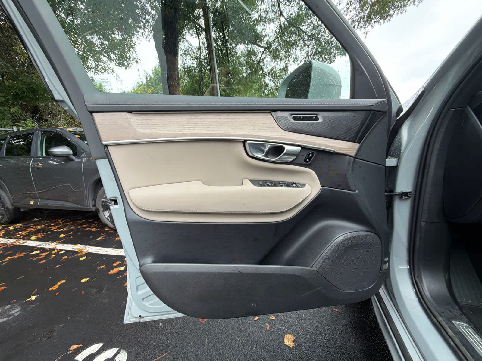 Used 2026 Volvo XC90 B6 Plus AWD/4WD image 25