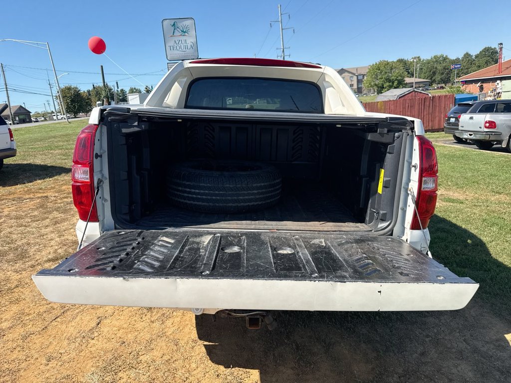 Used 2012 Chevrolet Avalanche LTZ AWD/4WD image 9