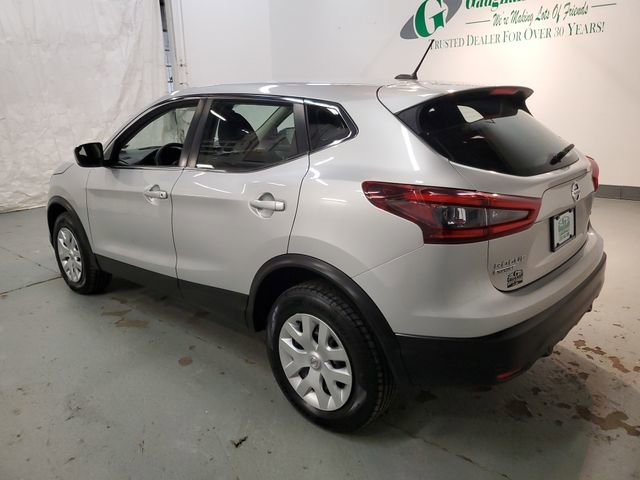Used 2020 Nissan Rogue Sport S image 4
