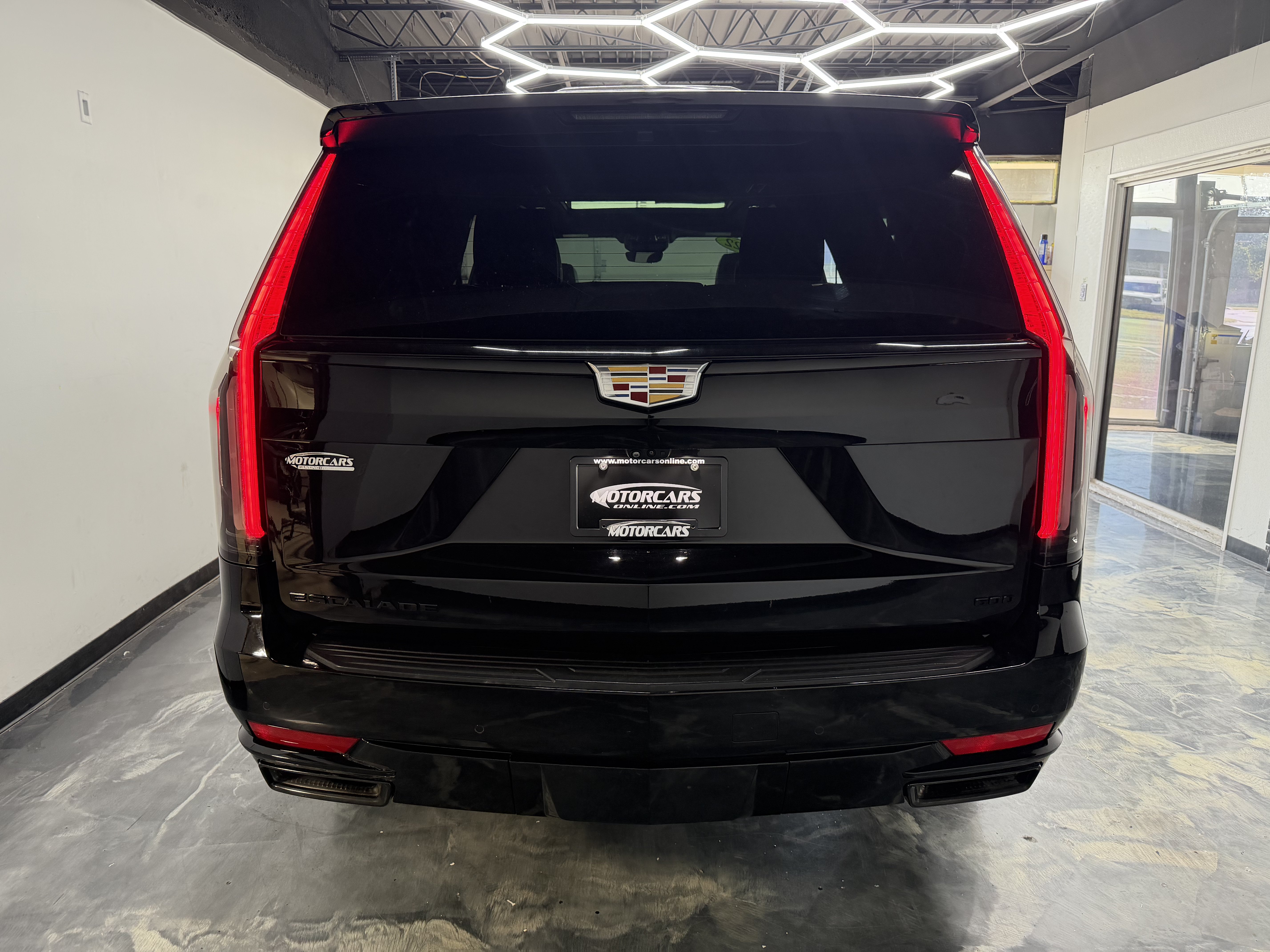 Used 2022 Cadillac Escalade ESV Sport w/ Touring Package AWD/4WD image 9