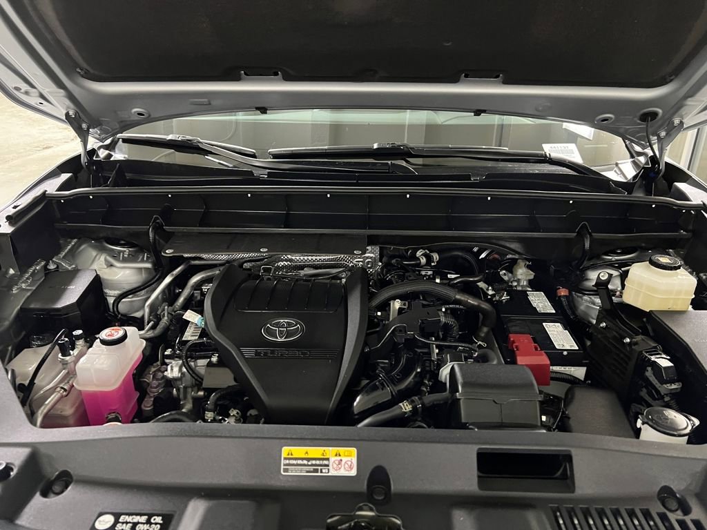 Certified 2025 Toyota Highlander XLE image 49