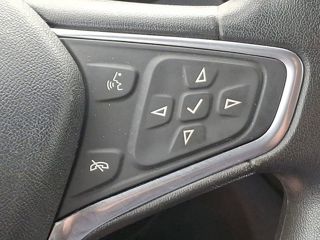 Used 2018 Chevrolet Equinox LT image 23