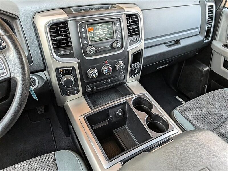 Used 2015 RAM 1500 Classic SLT w/ Remote Start & Security Group AWD/4WD image 24