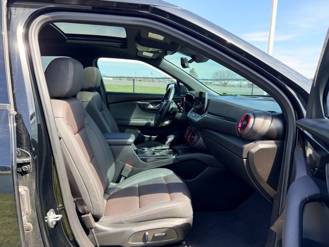 Certified 2024 Chevrolet Blazer RS w/ Driver Confidence II Package image 11