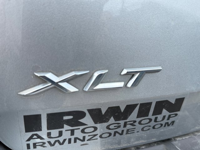 Used 2023 Ford Explorer XLT image 15