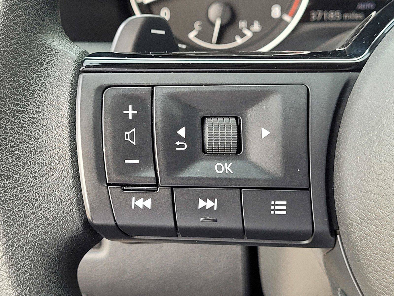 Used 2023 Nissan Rogue SV AWD/4WD image 28