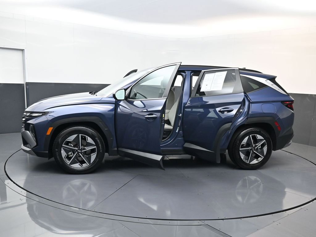 Used 2025 Hyundai Tucson SEL FWD image 31