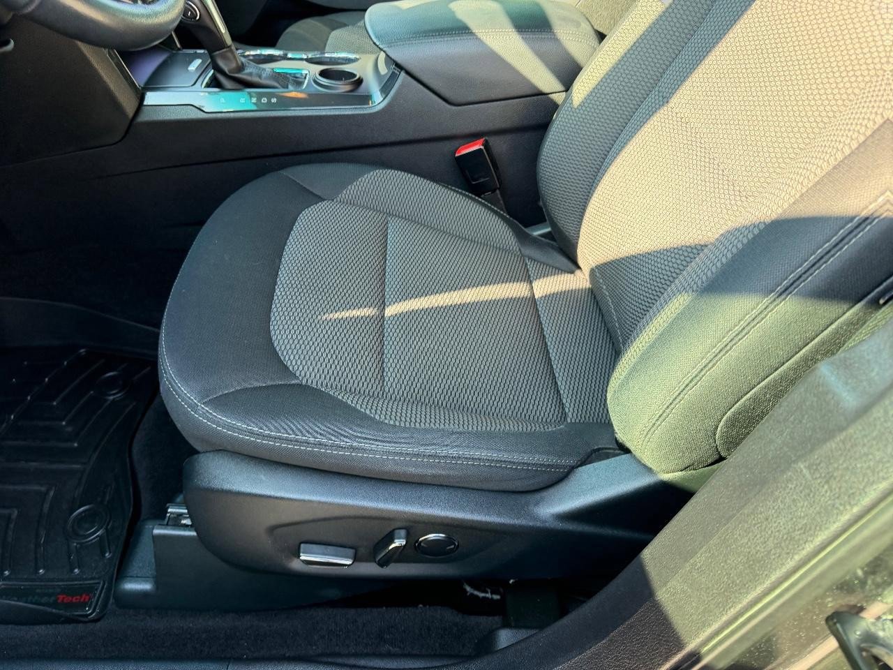 Used 2018 Ford Explorer XLT w/ Equipment Group 201A image 22