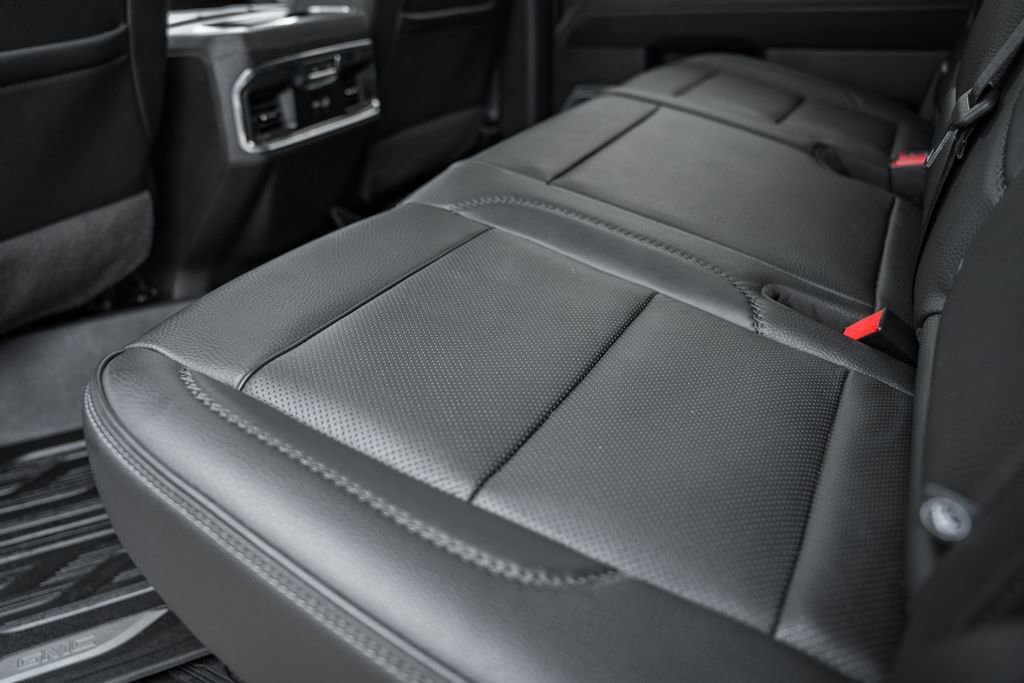 Used 2023 GMC Sierra 1500 Denali w/ Technology Package AWD/4WD image 45