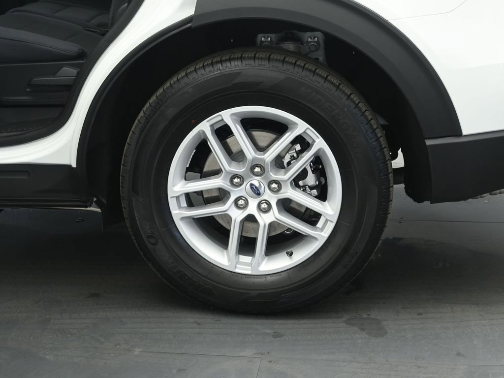 New 2026 Ford Explorer Active image 23